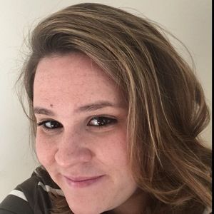 Meet your Posher, Courtney